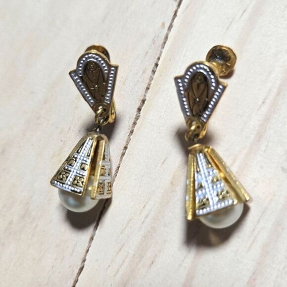 Vintage Damascene Pearl Dangle Earrings signed Spain Screw Back - Picture 3 of 7